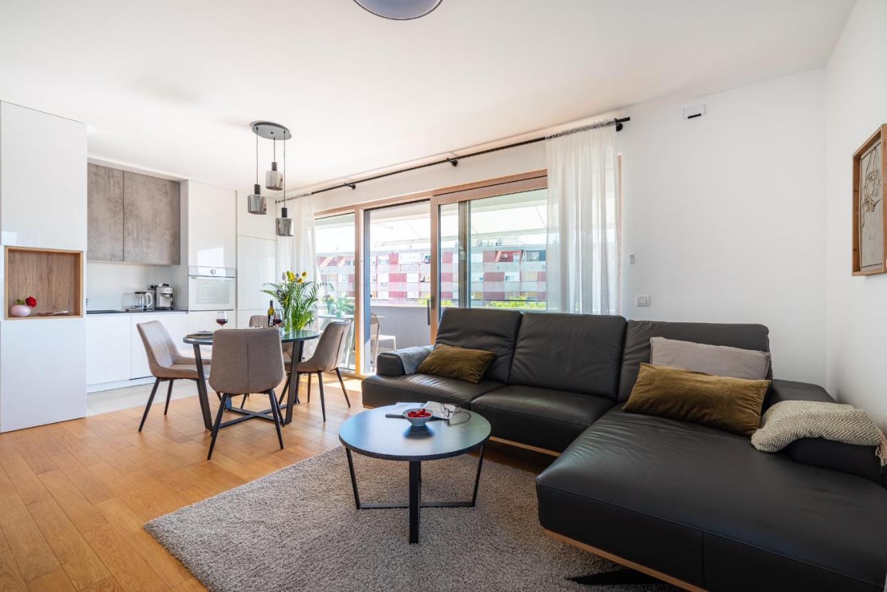 D-Apartment - With Garage And Balcony Zadar Exterior foto