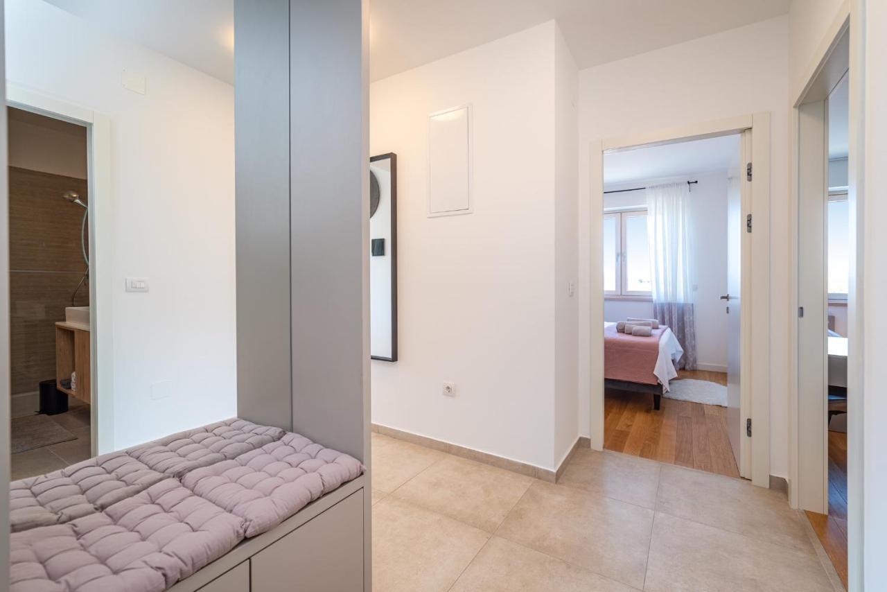 D-Apartment - With Garage And Balcony Zadar Exterior foto