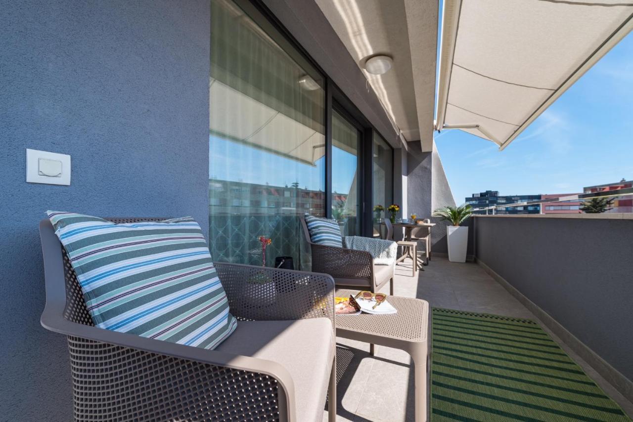 D-Apartment - With Garage And Balcony Zadar Exterior foto