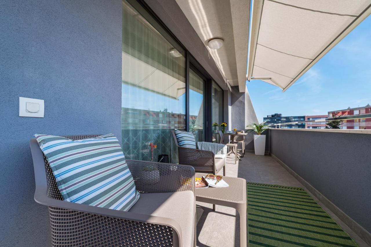 D-Apartment - With Garage And Balcony Zadar Exterior foto
