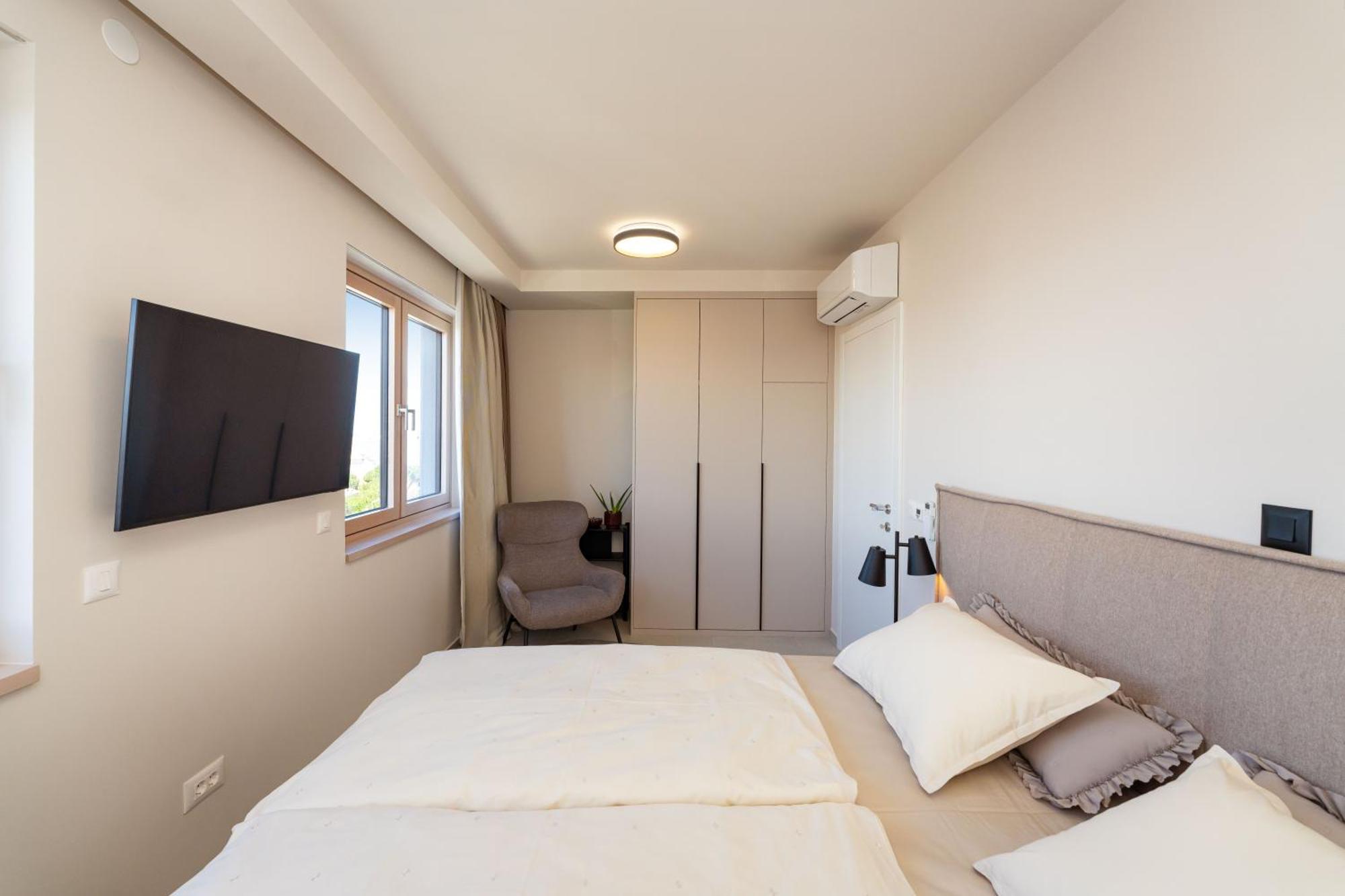 D-Apartment - With Garage And Balcony Zadar Exterior foto