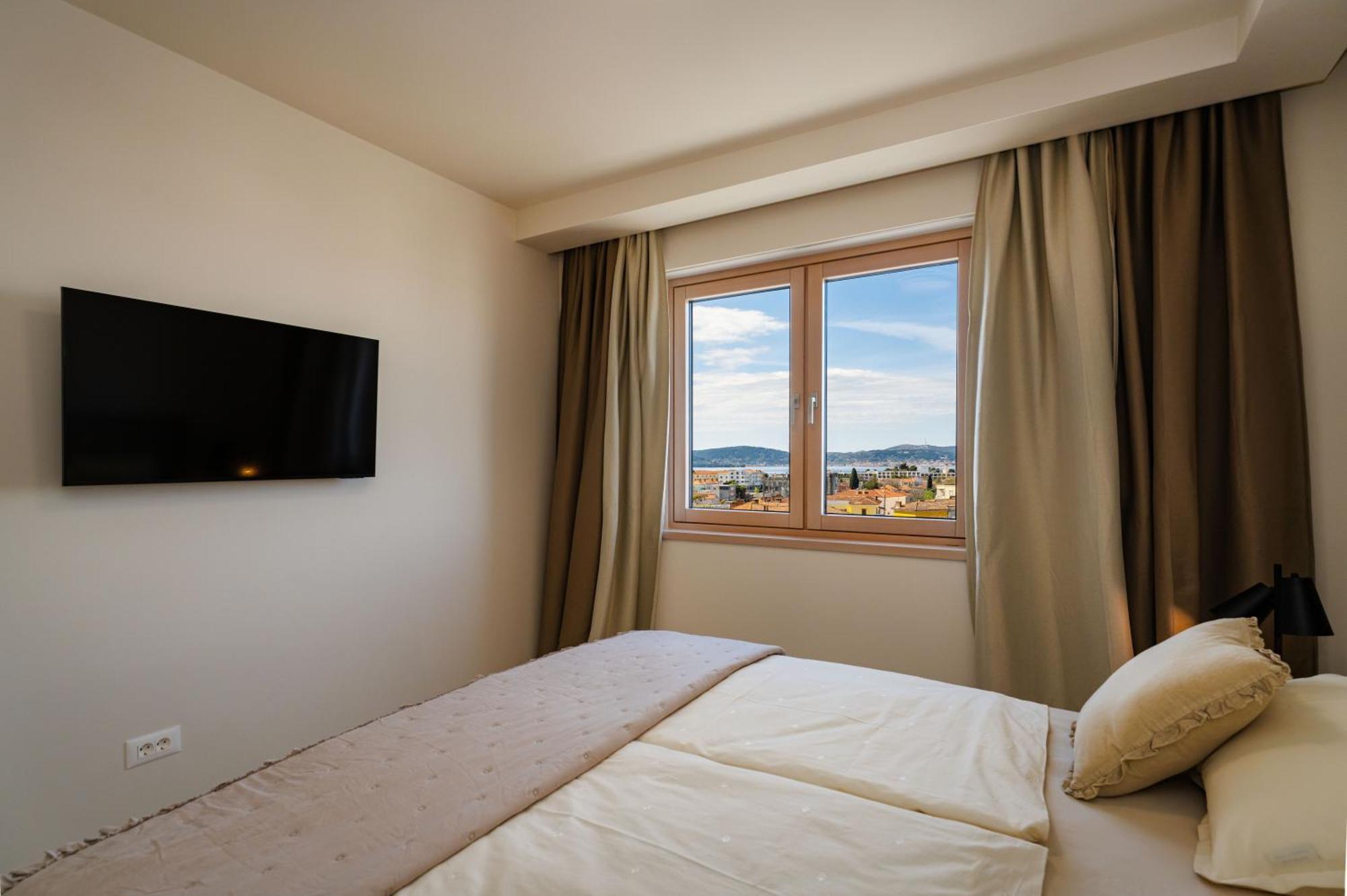 D-Apartment - With Garage And Balcony Zadar Exterior foto
