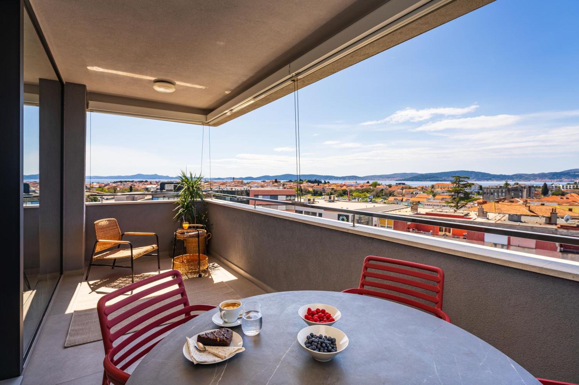 D-Apartment - With Garage And Balcony Zadar Exterior foto